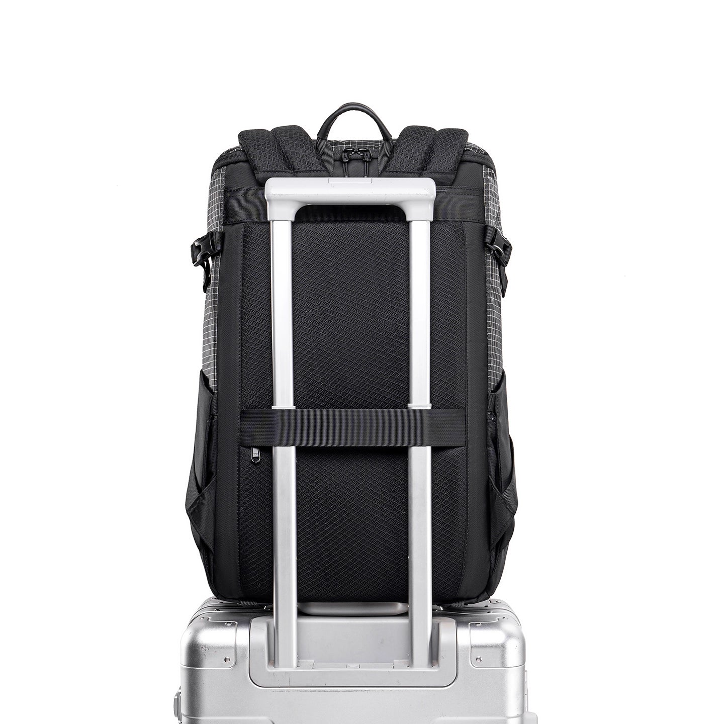 AeroPro: 17.3" Laptop Backpack with Enhanced Support for Travelers